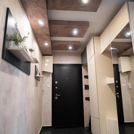 Apartment Pn *